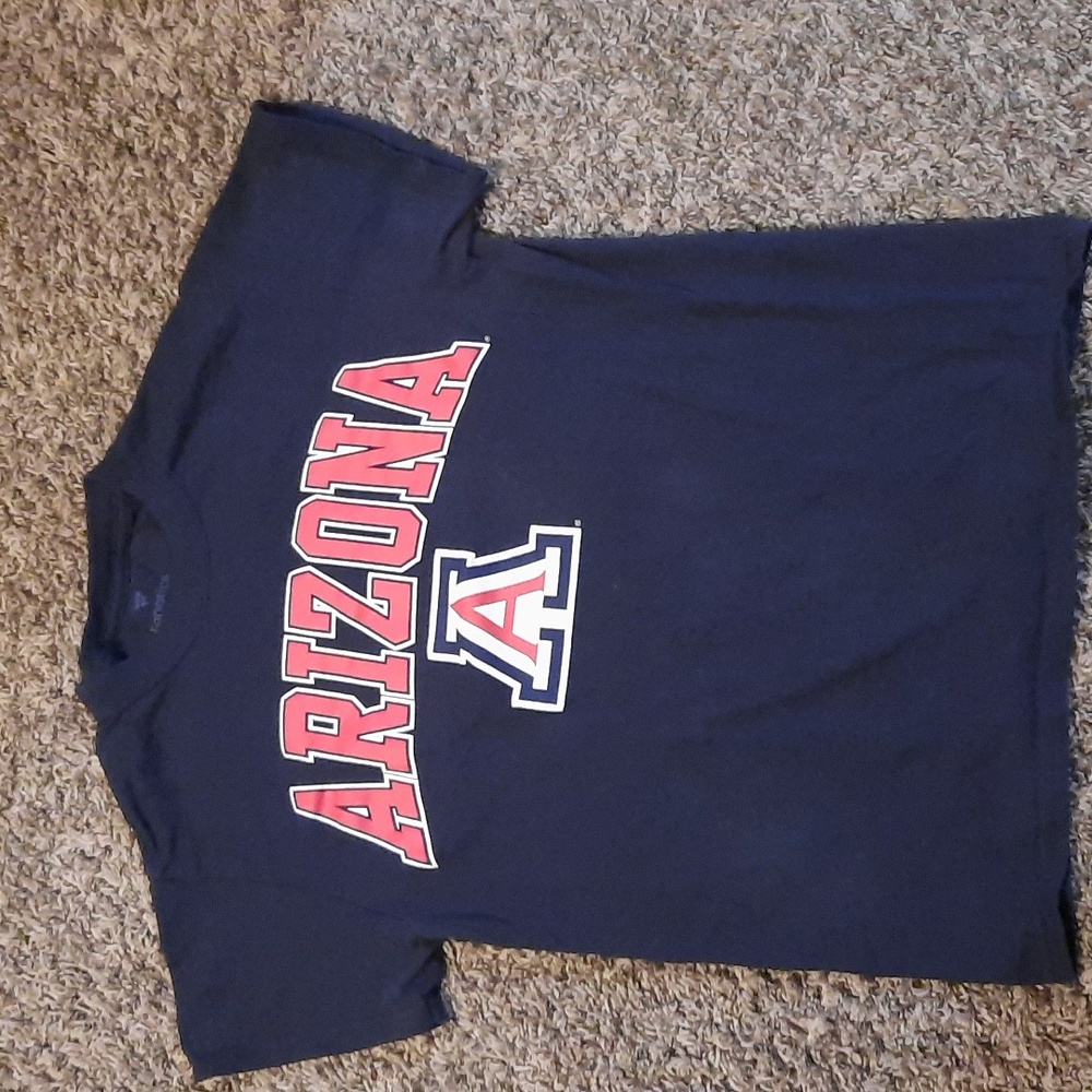 U of A shirt
